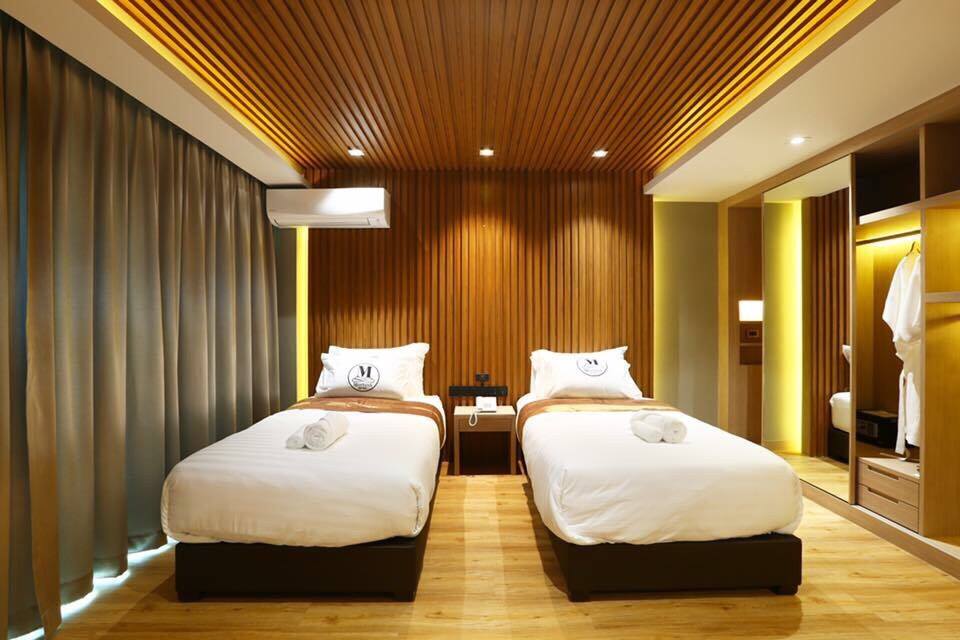 tấm ốp tường trần